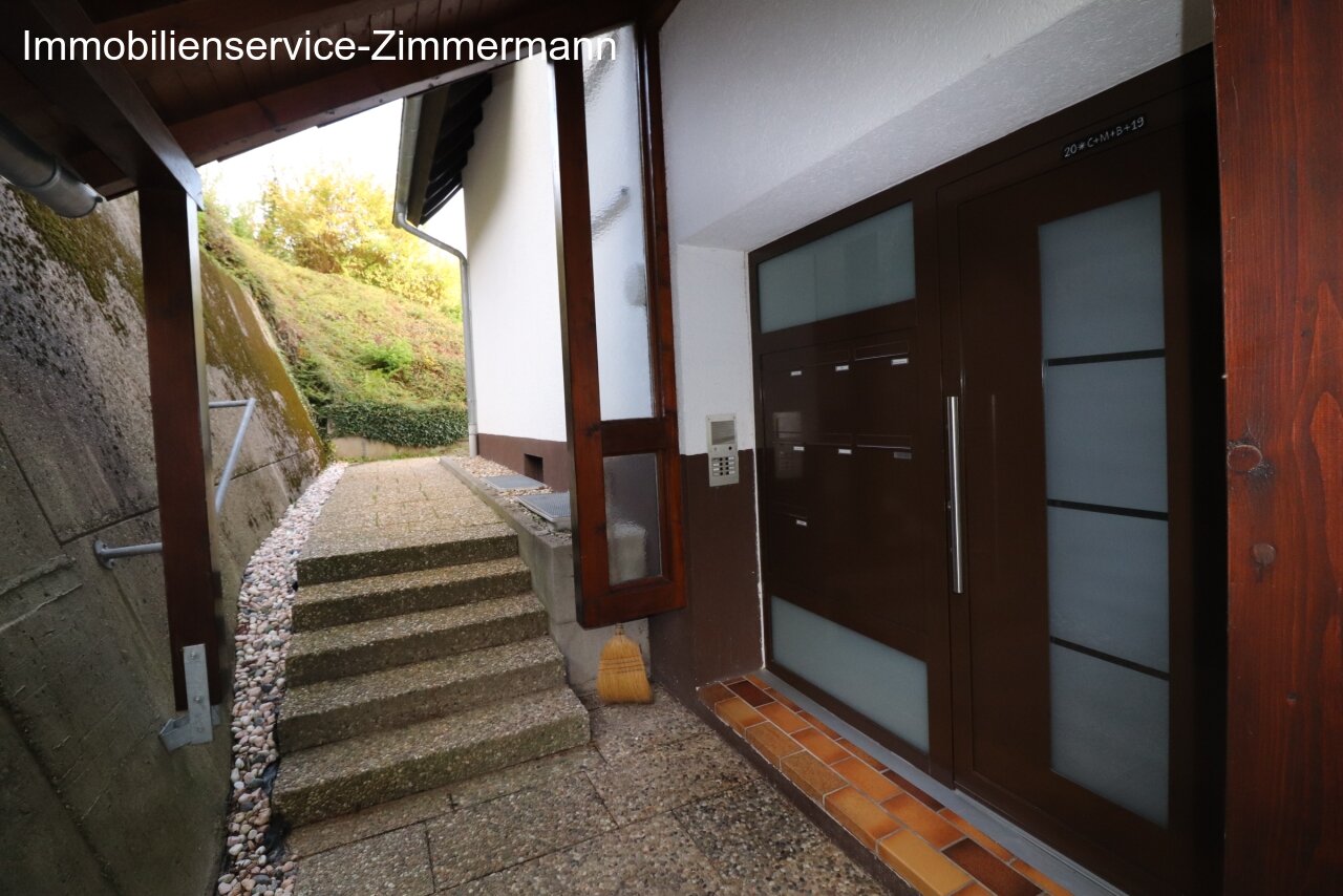 Sehr schöne 2-Zimmer-Wohnung mit Balkon in Höhenlage zu verkaufen