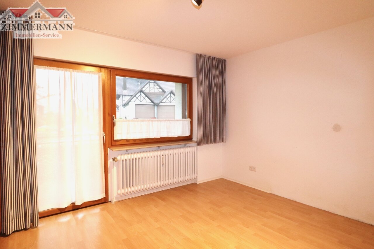 Sanierte 3-Zimmer-Wohnung mit Balkon zu verkaufen