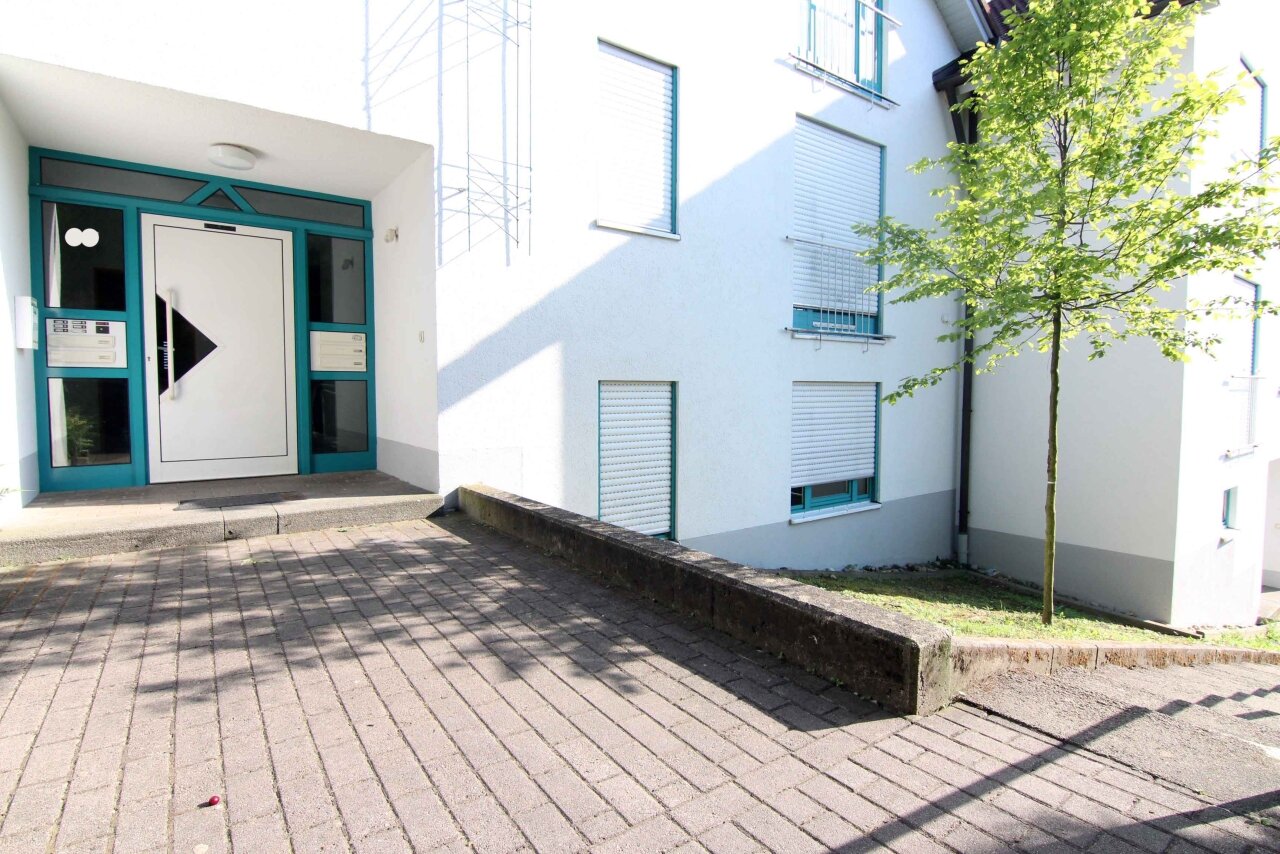 Schöne 2-Zimmer-Dachgeschosswohnung in Achern zu verkaufen.