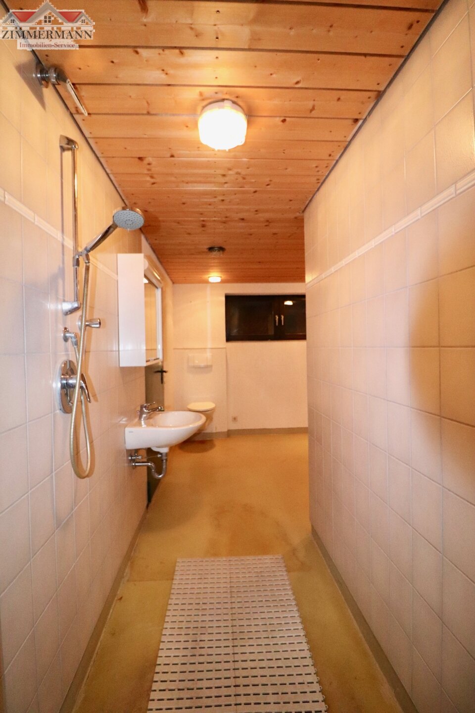 Reihenmittelhaus mit Einliegerwohnung in erstklassiger Lage von Achern zu verkaufen