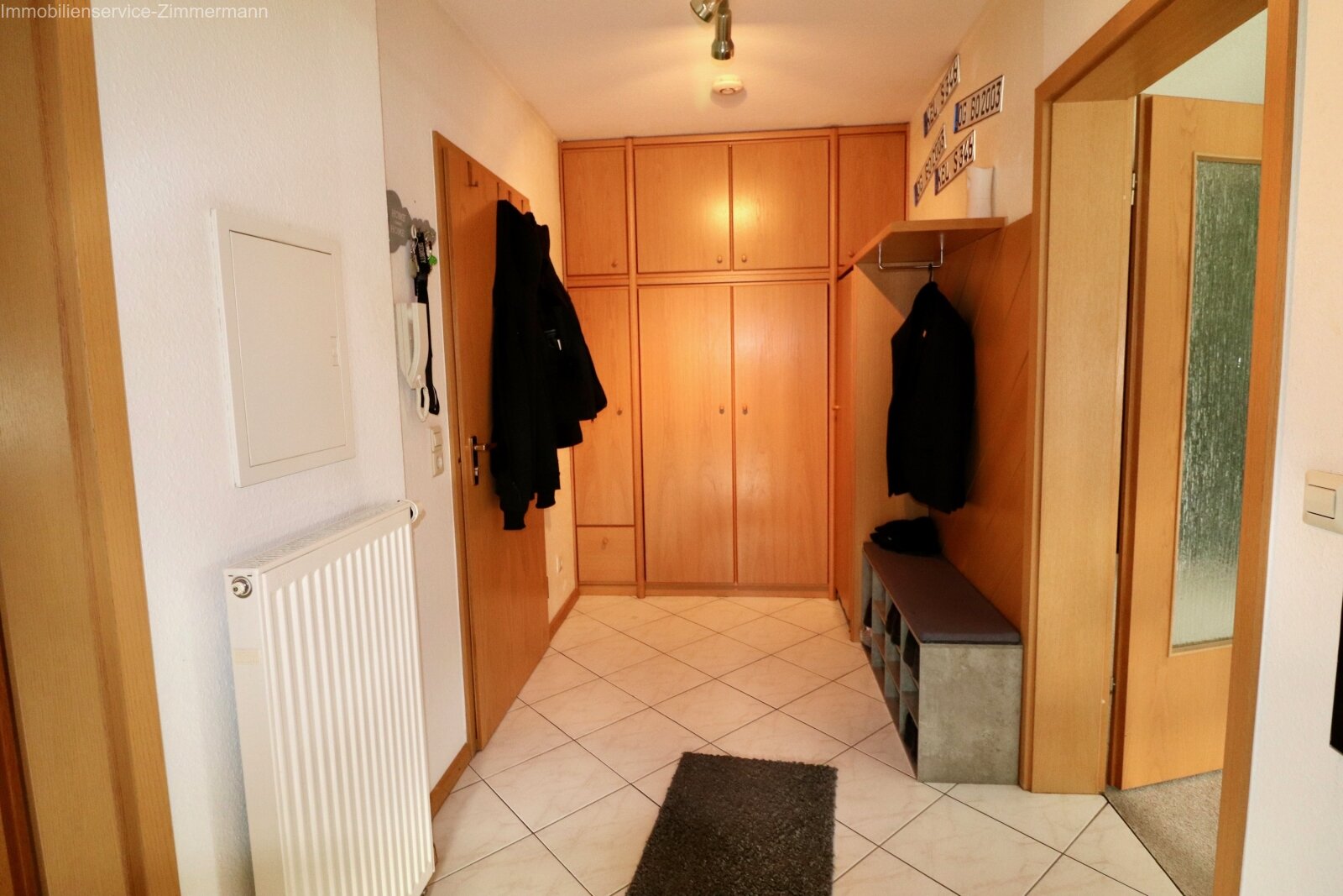 2-Zimmer-Dachgeschoss-Wohnung mit Balkon und Tiefgaragenstellplatz in ruhiger Lage von Achern zu verkaufen