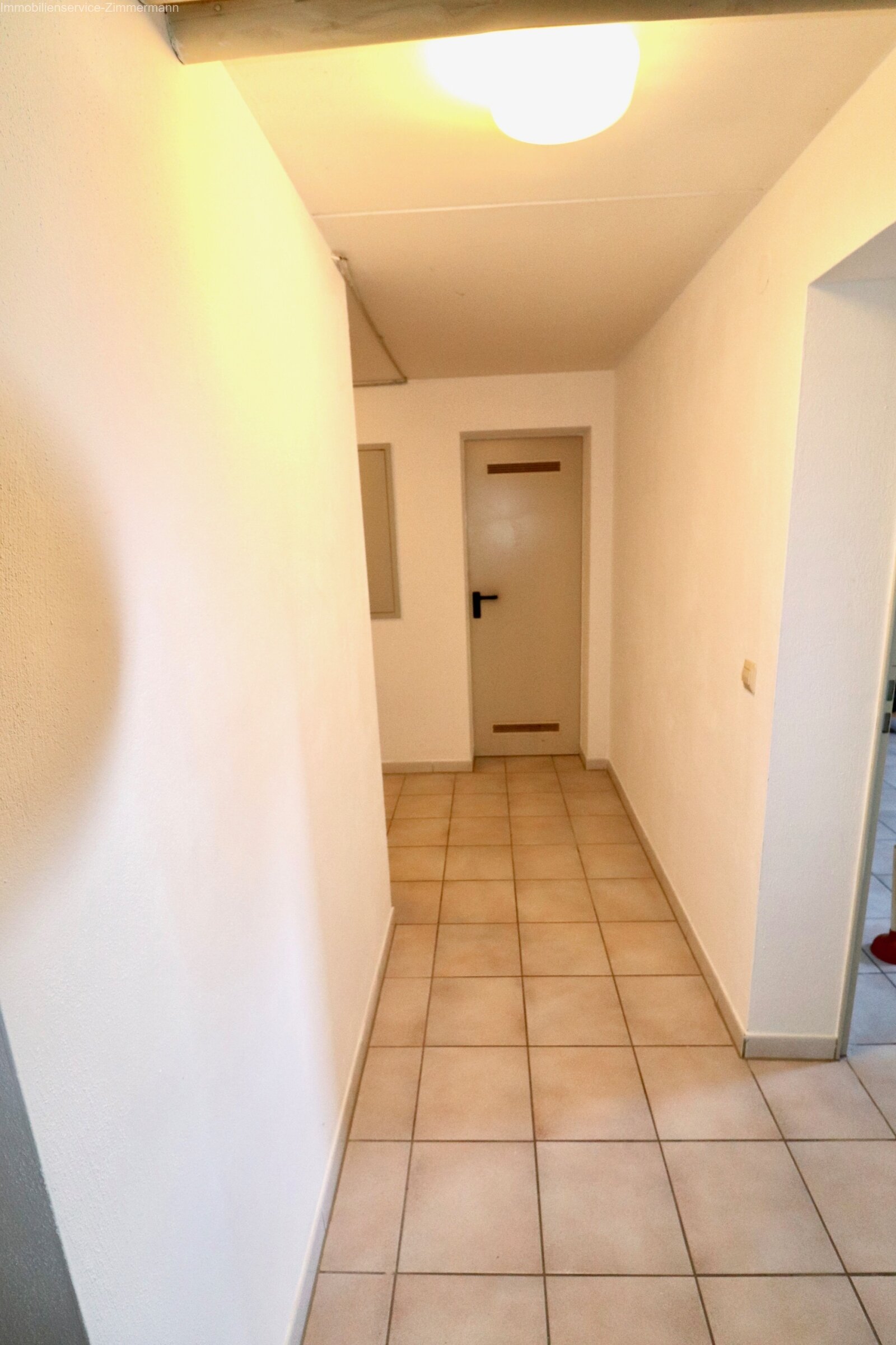Einfamilienhaus mit großem Grundstück in ruhiger Lage zu verkaufen