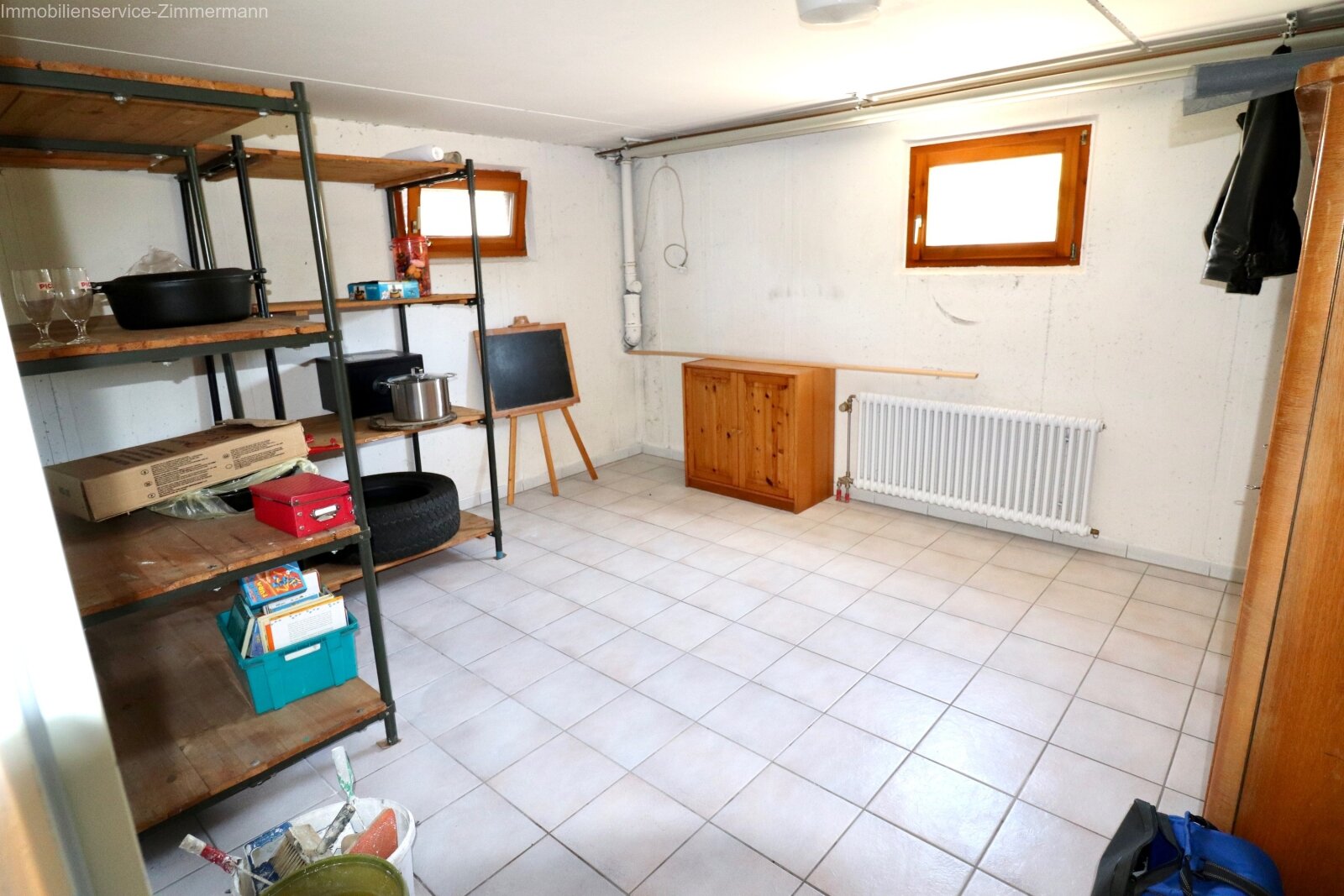 Einfamilienhaus mit großem Grundstück in ruhiger Lage zu verkaufen