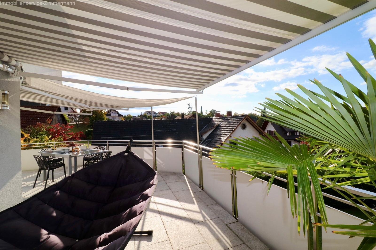 Großzügiges Einfamilienhaus mit Einliegerwohnung, Doppelgarage und Wellnessbereich