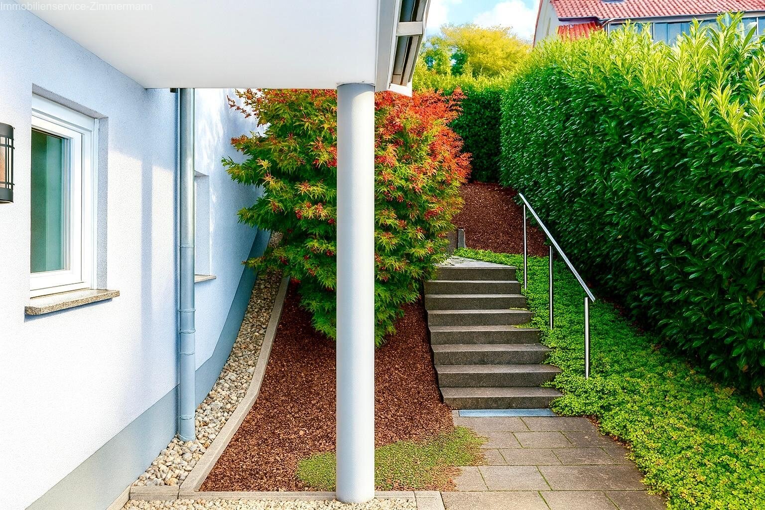 Großzügiges Einfamilienhaus mit Einliegerwohnung, Doppelgarage und Wellnessbereich