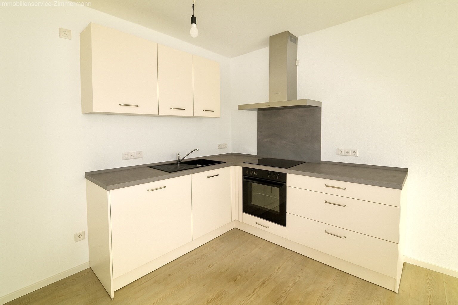 Neue moderne 2 Zimmer-Wohnung mit Balkon und TG Stellplatz zu verkaufen