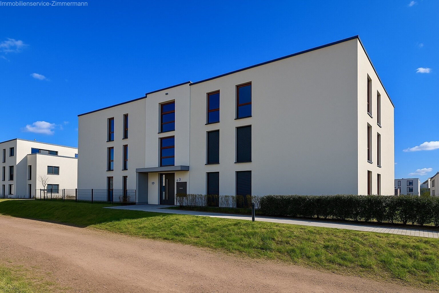 Neue moderne 2 Zimmer-Wohnung mit Balkon und TG Stellplatz zu verkaufen