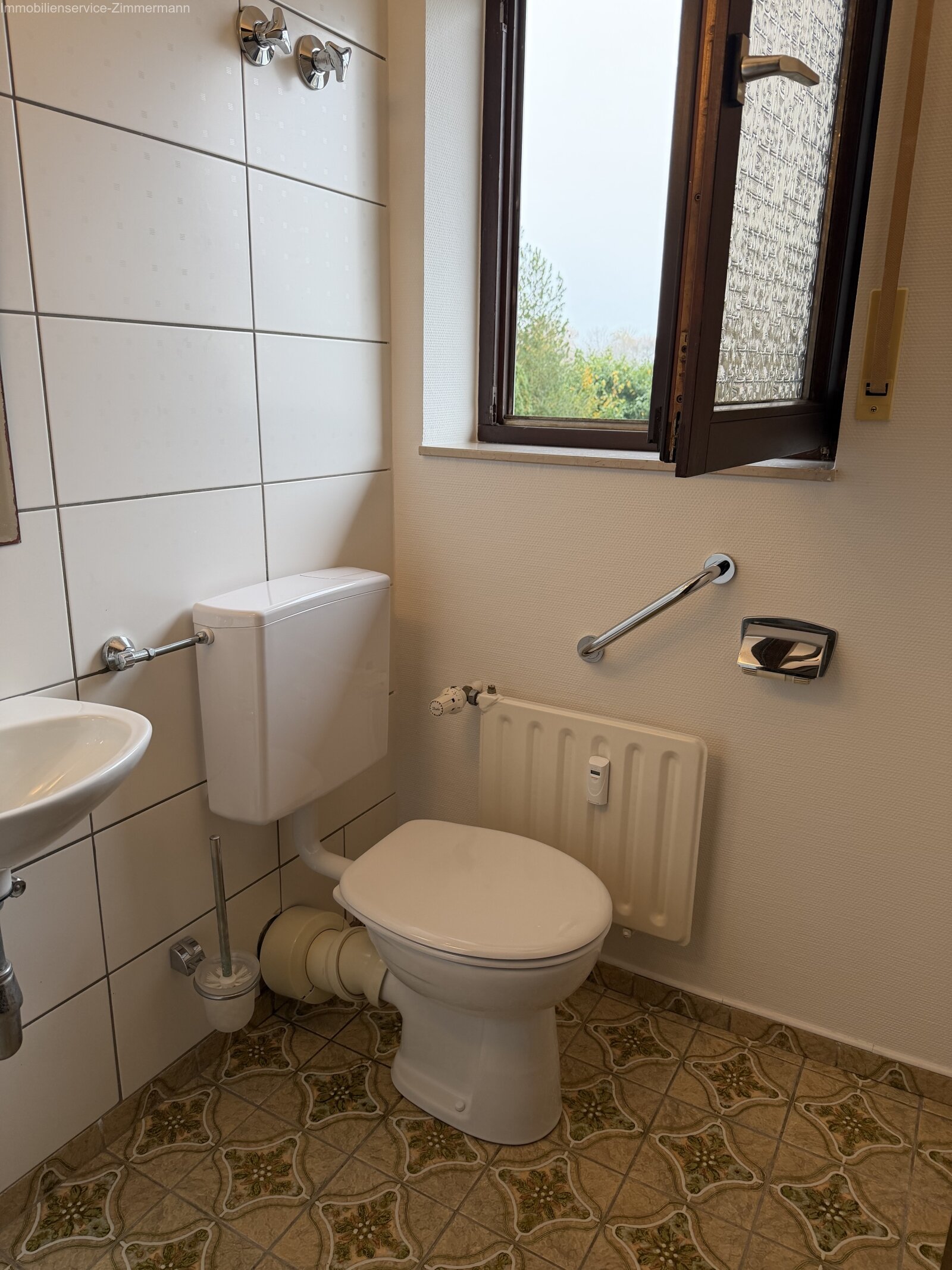 3-Zimmer-Wohnung mit großem Südbalkon in absolut ruhiger Lage von Achern/Sasbachried zu vermieten.