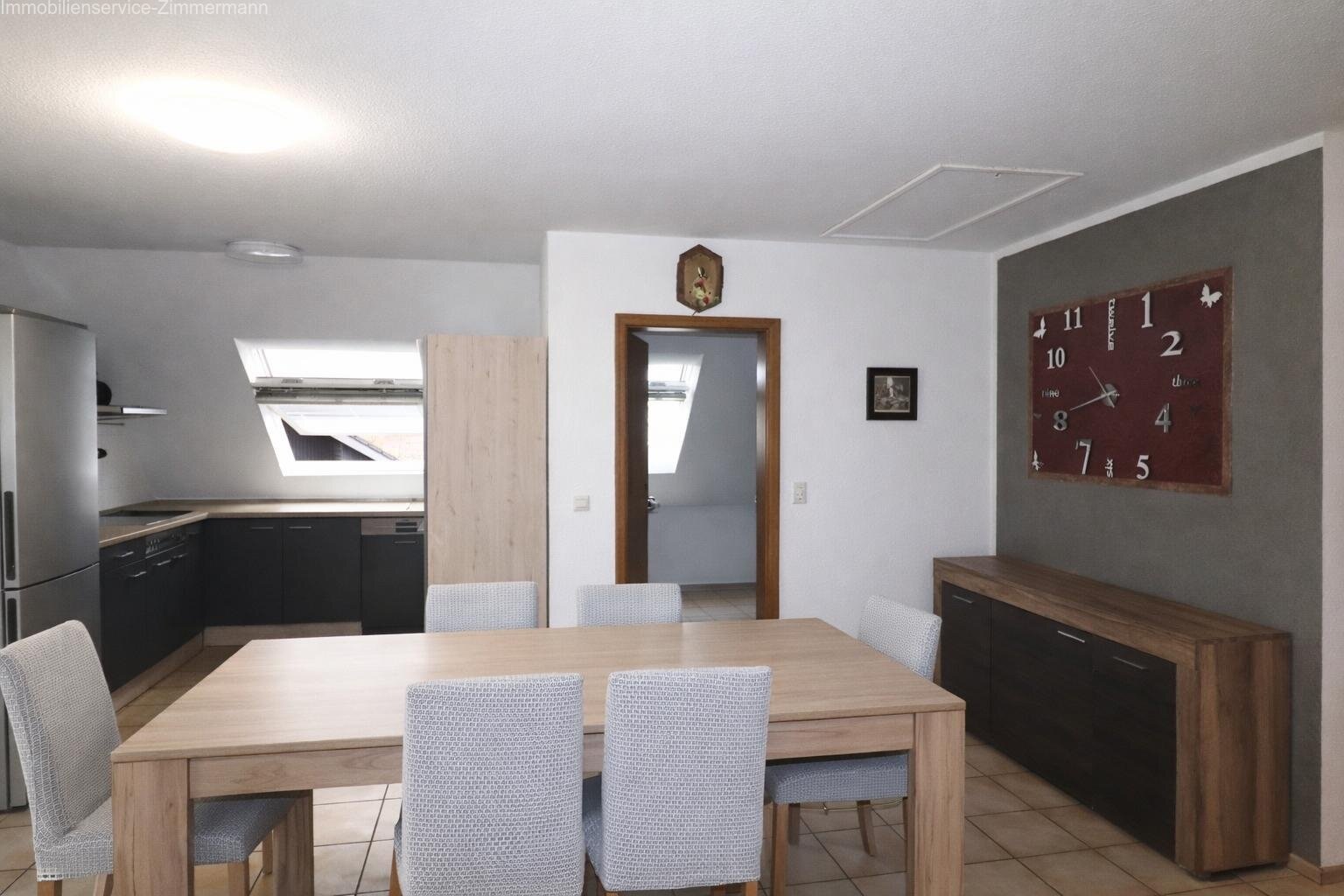 Freistehendes Mehrfamilienhaus mit drei Wohneinheiten, Garten und guter Anbindung in Renchen