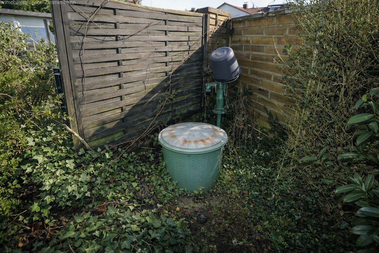 Einfamilienhaus mit Garage und schönem Garten in Kehl zu verkaufen