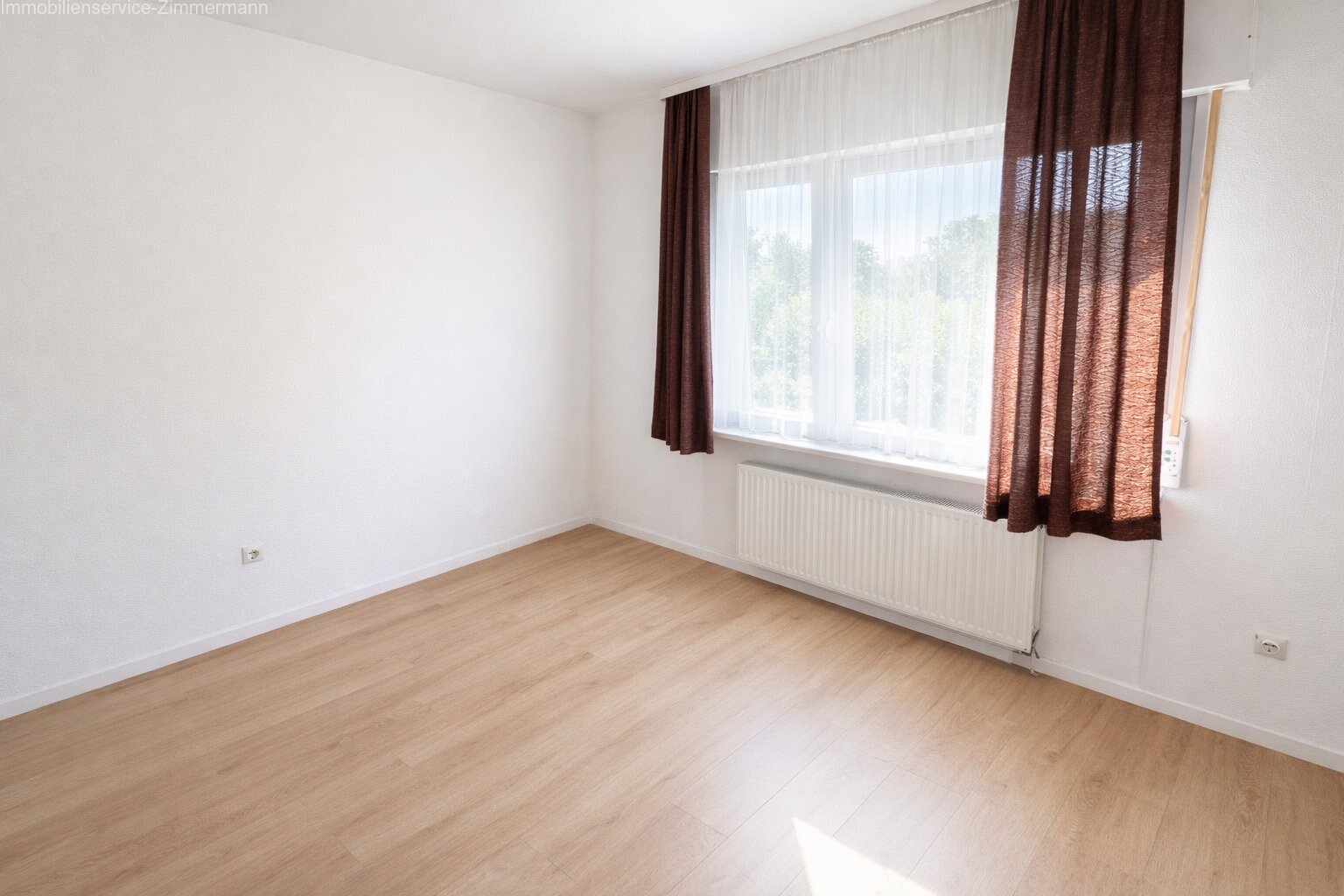 Einfamilienhaus mit Garage und schönem Garten in Kehl zu verkaufen