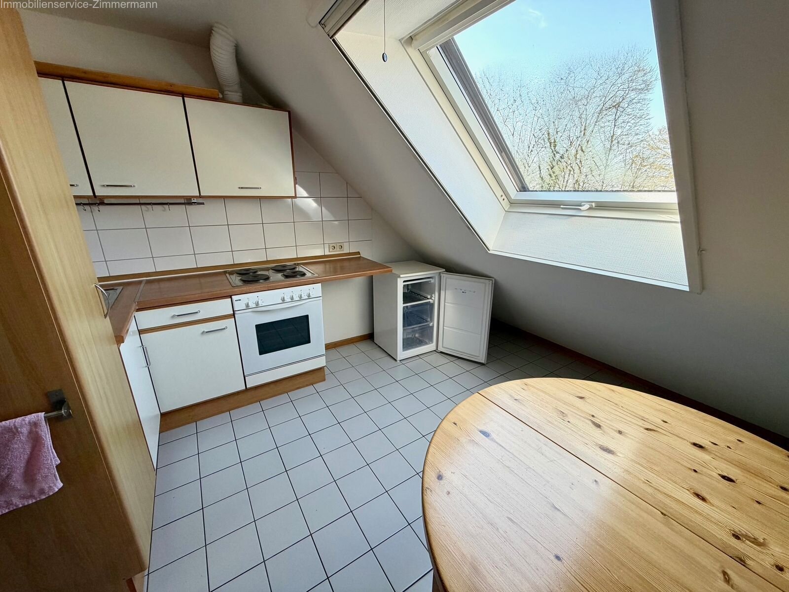 Ruhig gelegene 1-Zimmer-Wohnung mit Einbauküche und Stellplatz in Bühl