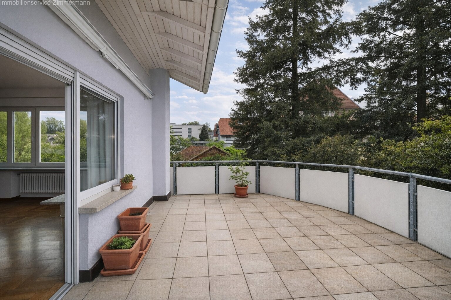 Lichtdurchflutete 3,5 Zimmer-Wohnung in zentraler Lage von Achern