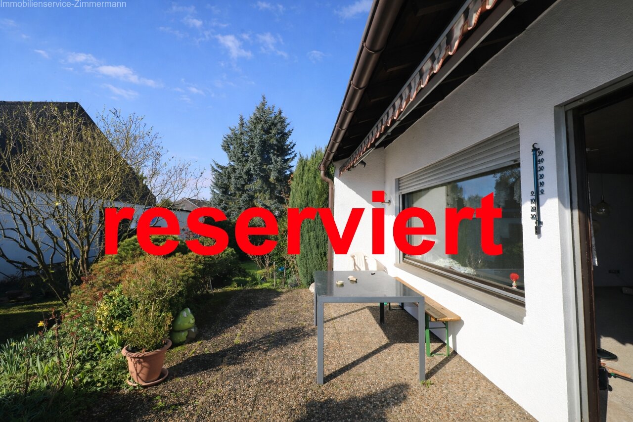 Einfamilienhaus mit Garage und schönem Garten in Kehl zu verkaufen