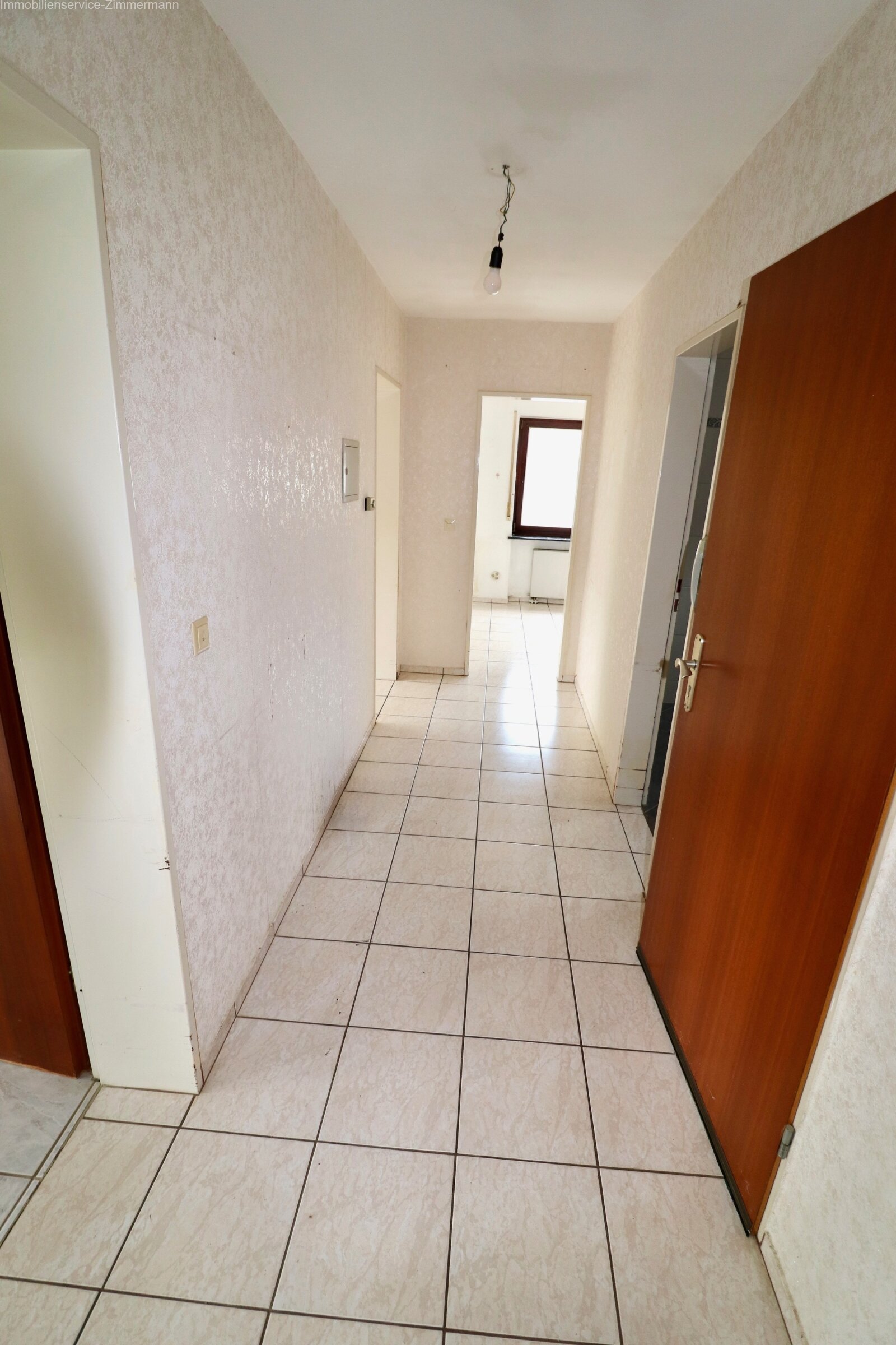 Sanierungsbedürftiges Wohnhaus mit großem Potential in herrlicher Waldrandlage von Seebach zu verkaufen.