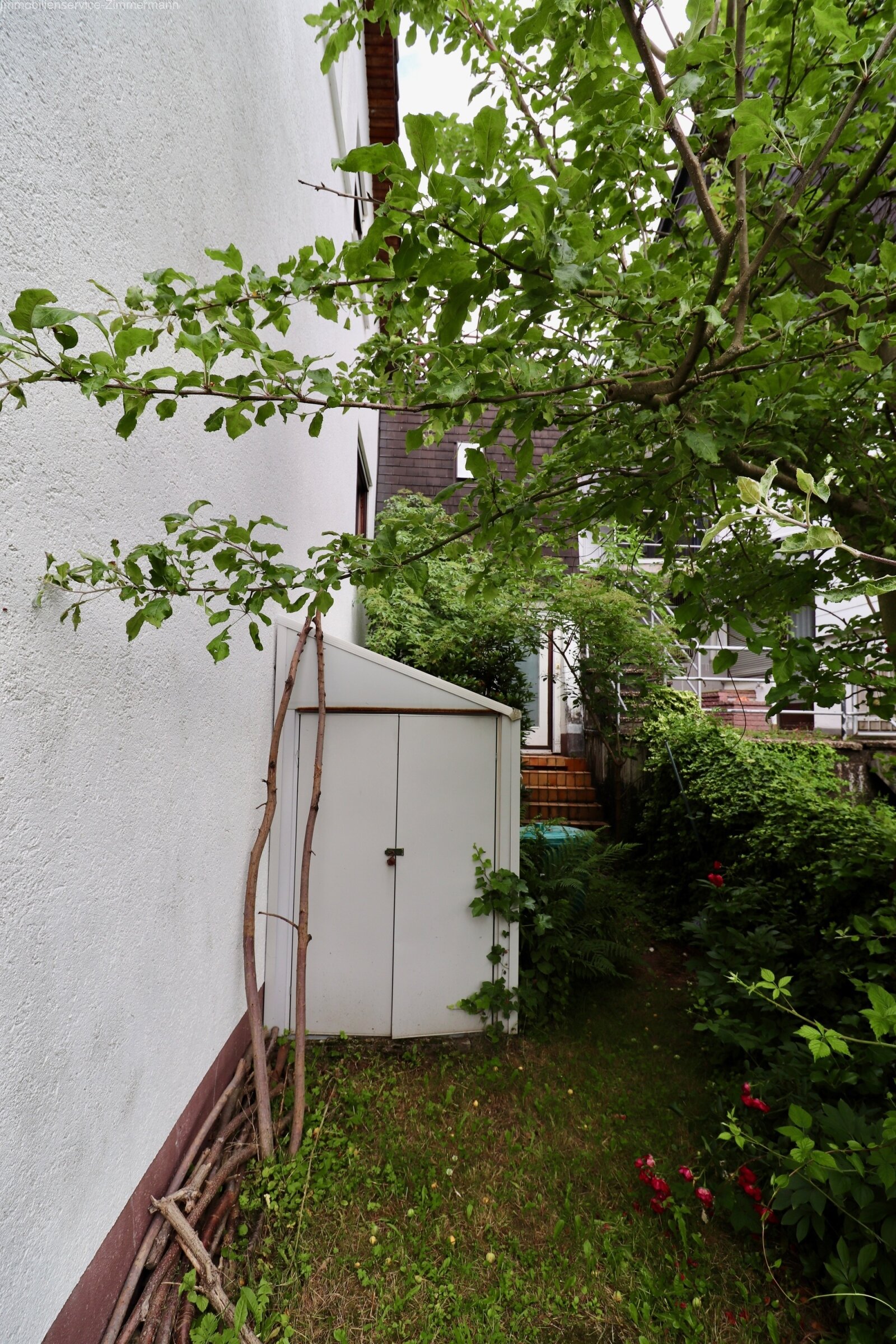 Sanierungsbedürftiges Wohnhaus mit großem Potential in herrlicher Waldrandlage von Seebach zu verkaufen.