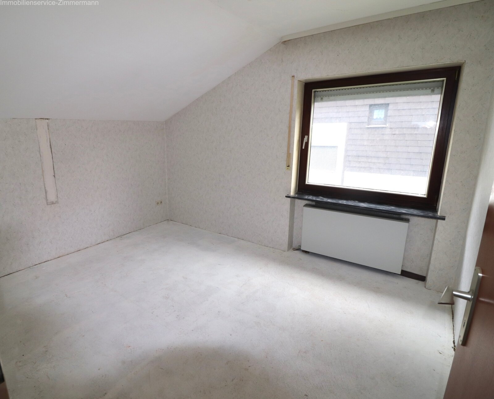 Sanierungsbedürftiges Wohnhaus mit großem Potential in herrlicher Waldrandlage von Seebach zu verkaufen.