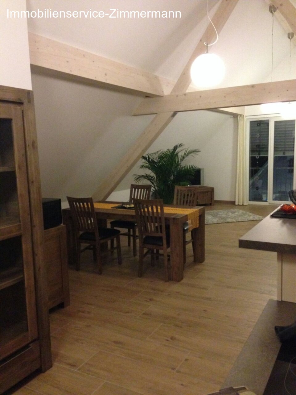 Moderne, möblierte Studio-Wohnung zu vermieten