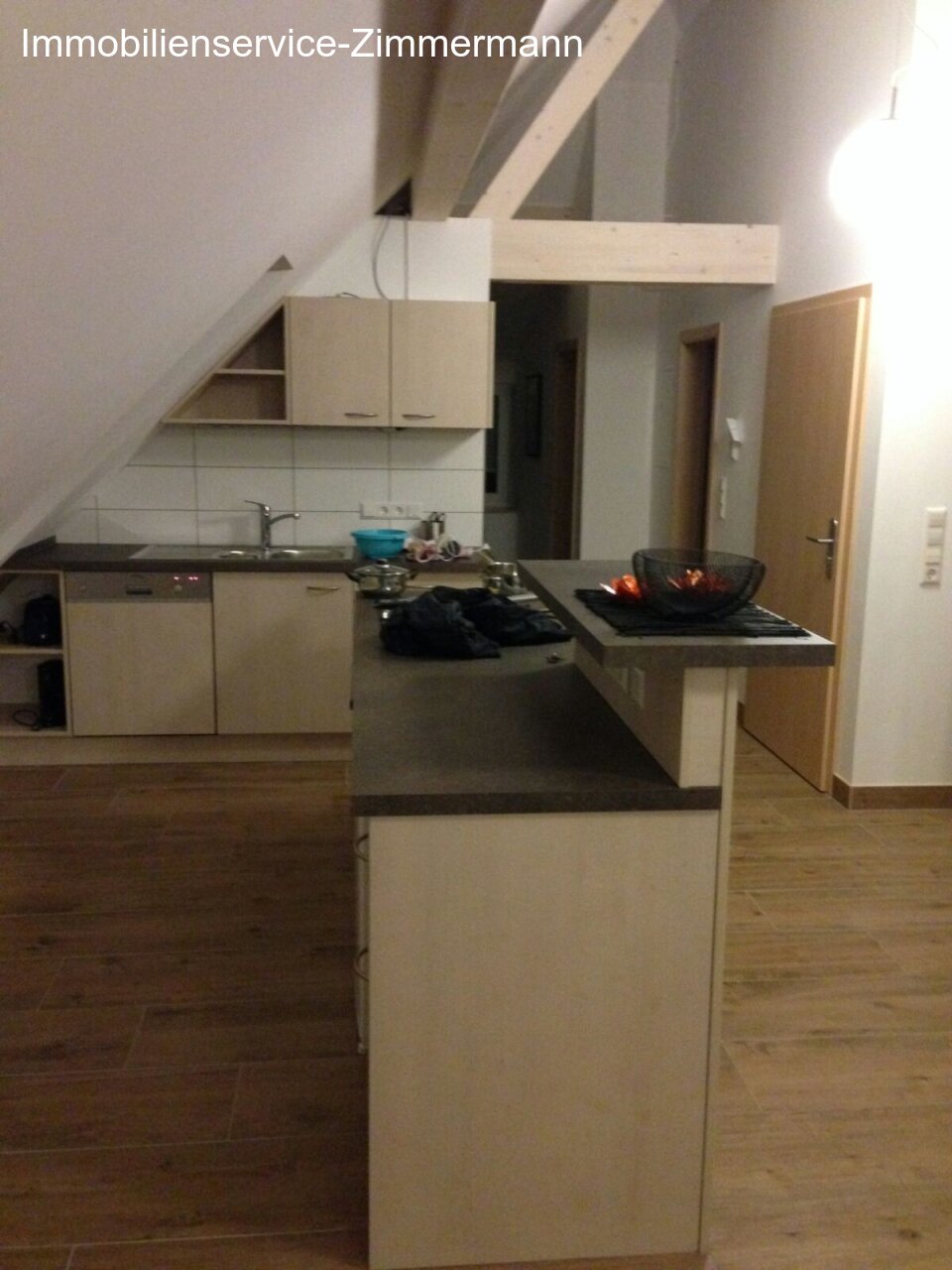 Moderne, möblierte Studio-Wohnung zu vermieten