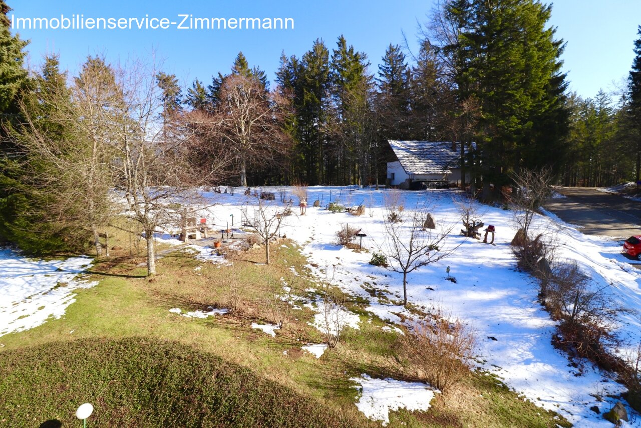 Natur pur genießen. Helle, gemütliche Dachgeschoßwohnung mit Balkon zu verkaufen