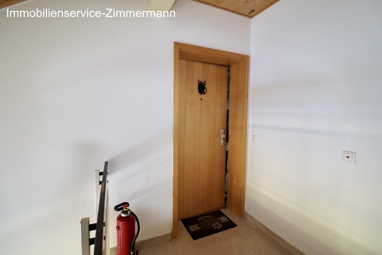 Natur pur genießen. Helle, gemütliche Dachgeschoßwohnung mit Balkon zu verkaufen
