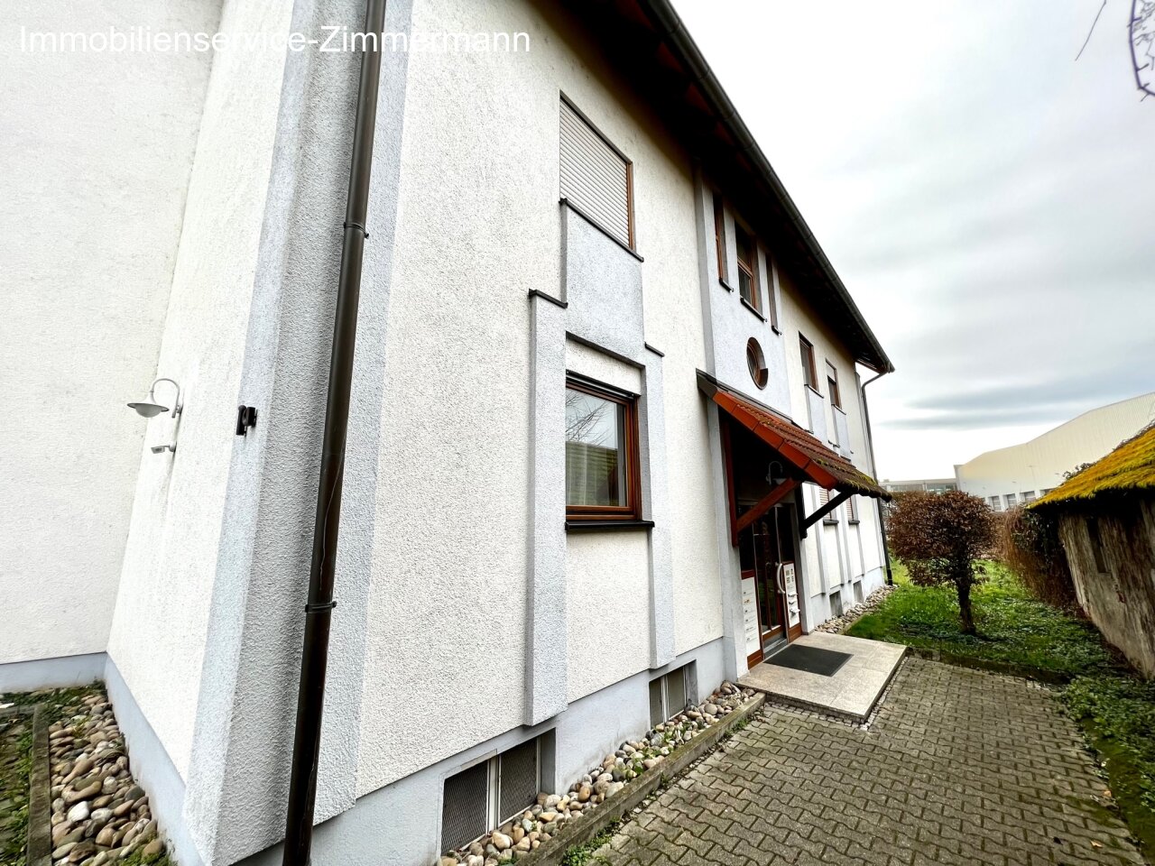 Aussenansicht - Eingang Aussenansicht - Eingang