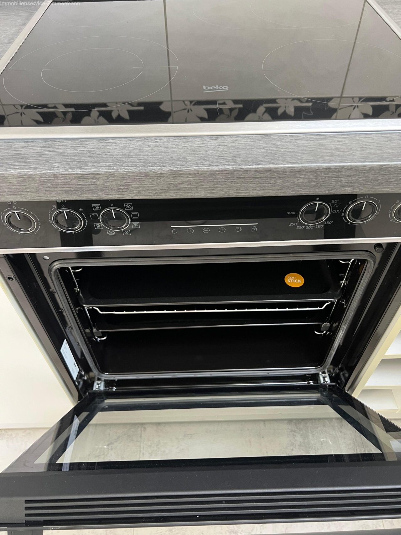 Ceranfeld - Backofen neu Ceranfeld - Backofen neu