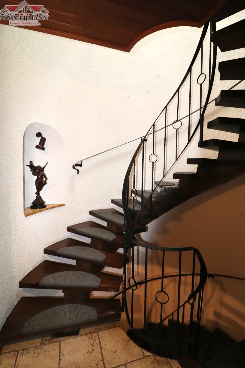 Treppenaufgang zum OG