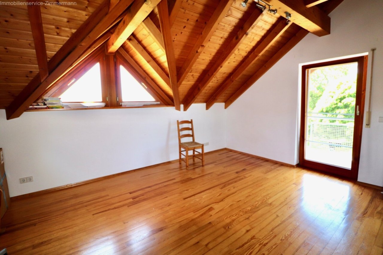 Zimmer   - OG mit Balkon