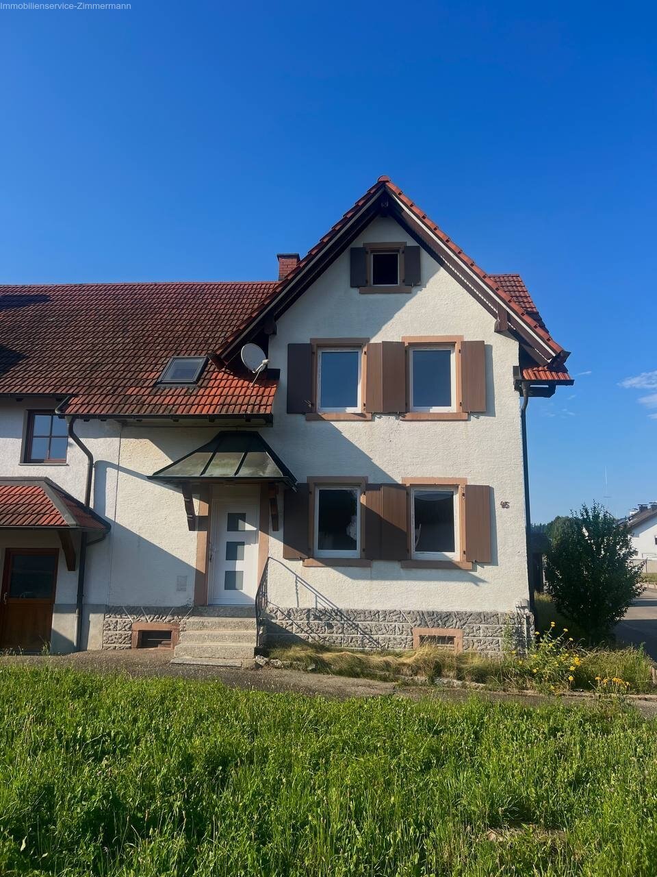 Außenansicht - Frontblick Außenansicht - Frontblick
