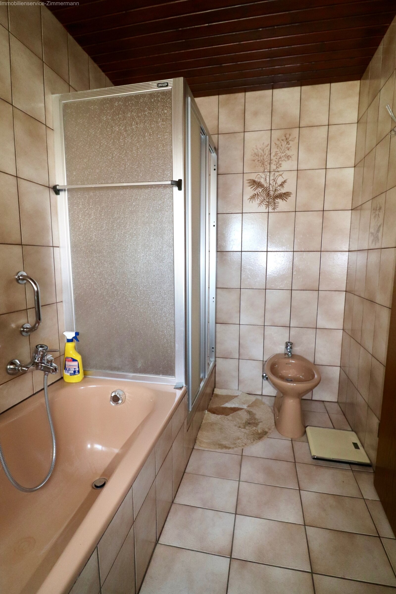 Badezimmer - EG Badezimmer - EG