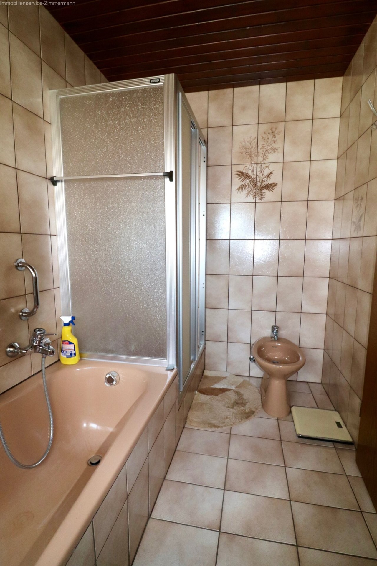 Badezimmer - EG Badezimmer - EG