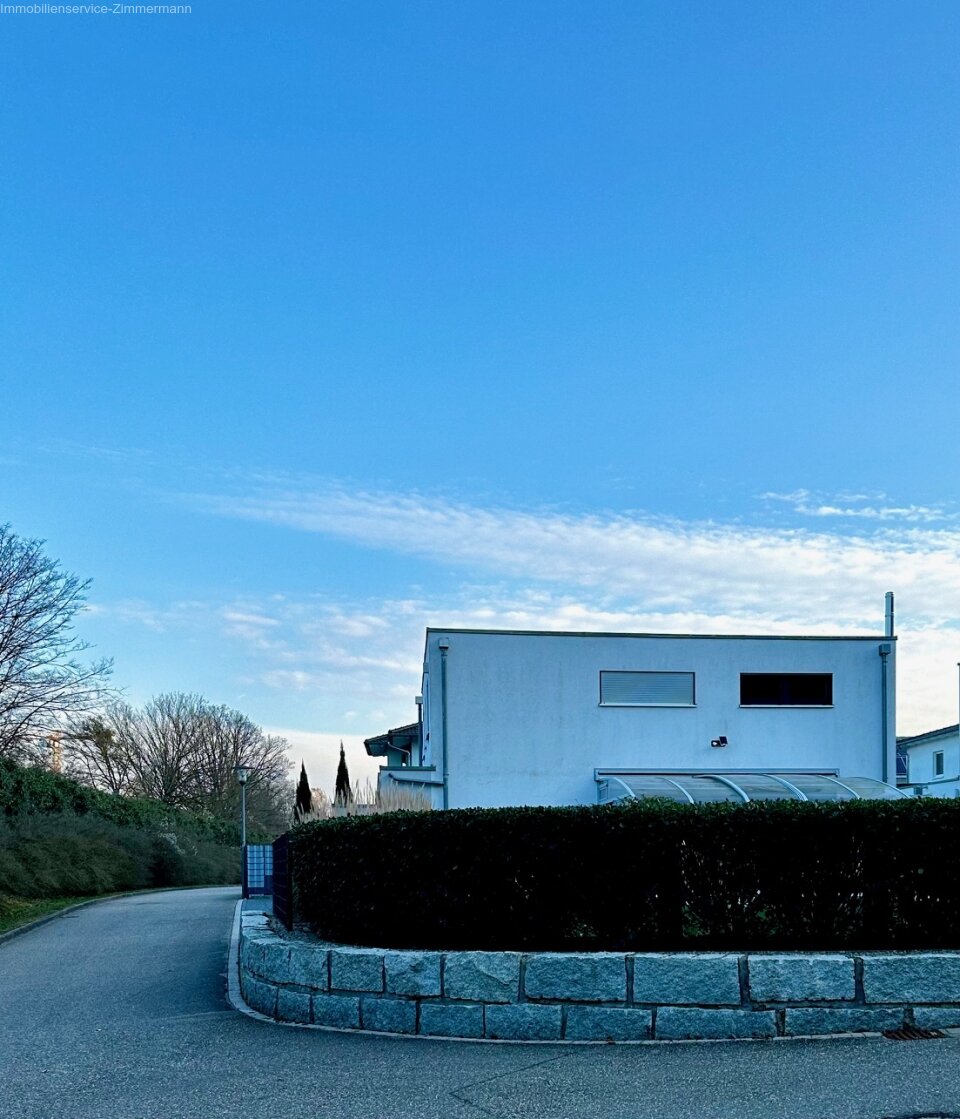 Ansicht aussen Straße