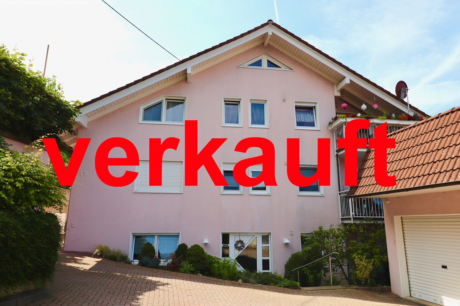 Kappelrodeck: 3-Zimmer-Wohnung mit Balkon in absolut ruhiger Lage zu verkaufen 