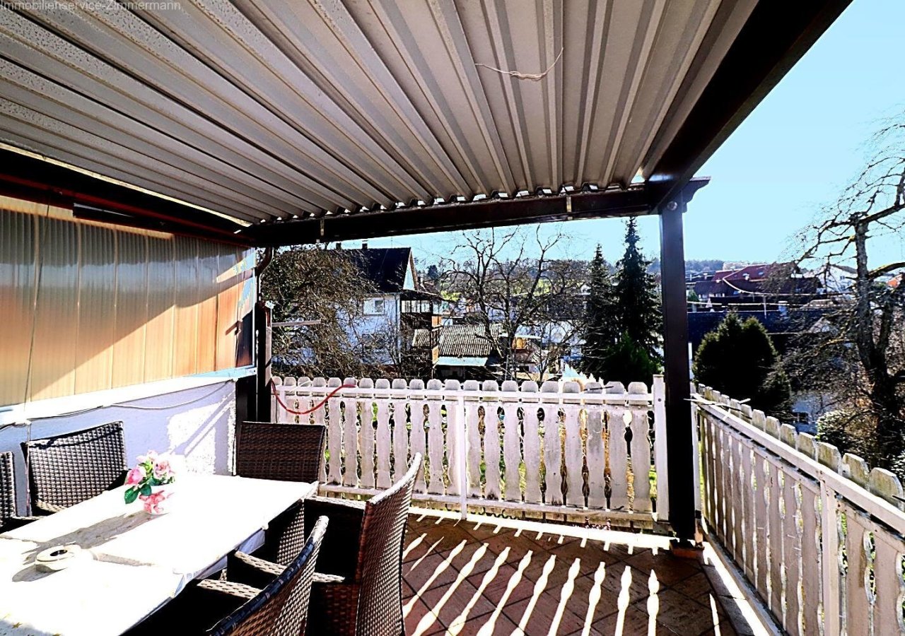 OG ueberdachte Terrasse