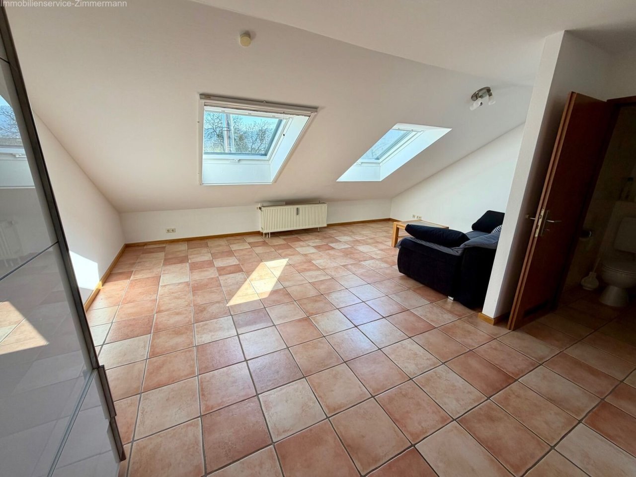 Wohn- und Schlafzimmer