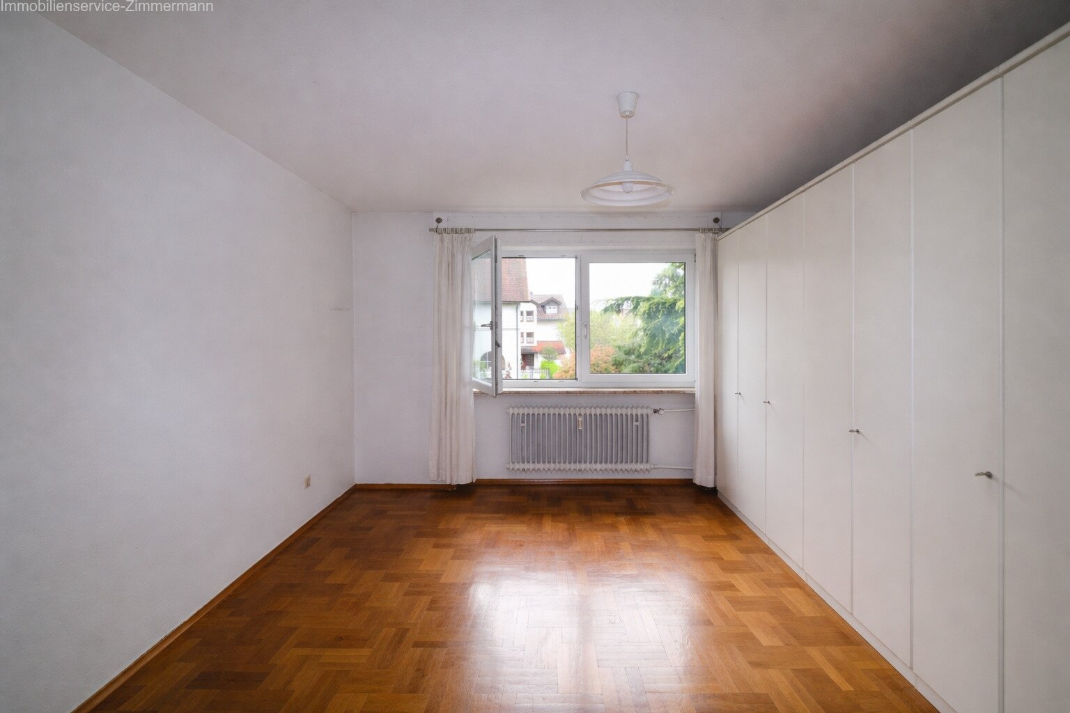 Schlafzimmer oder Buero